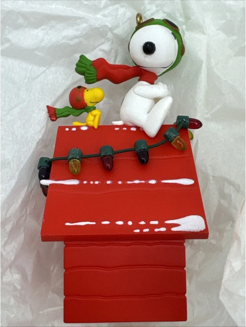 2010 Hallmark A Pair of Aces Ornament Snoopy Woodstock Peanuts Dog House New